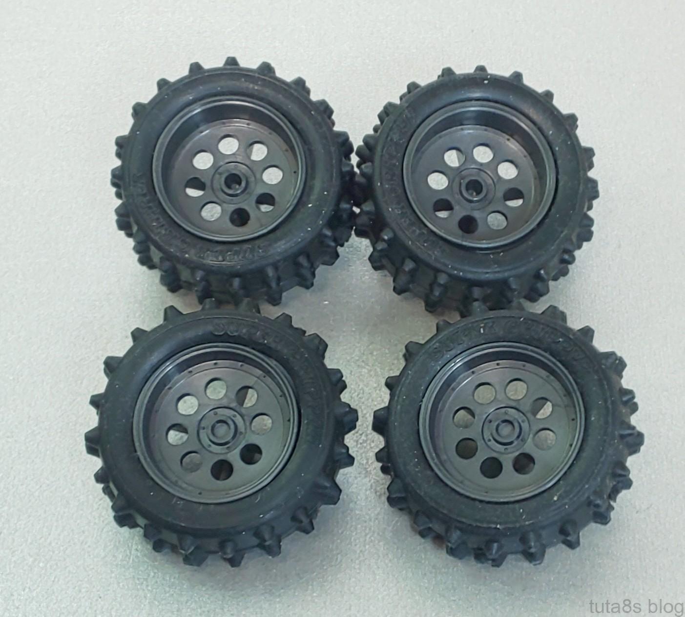 EZシャーシスパイクタイヤ&ホイールセット